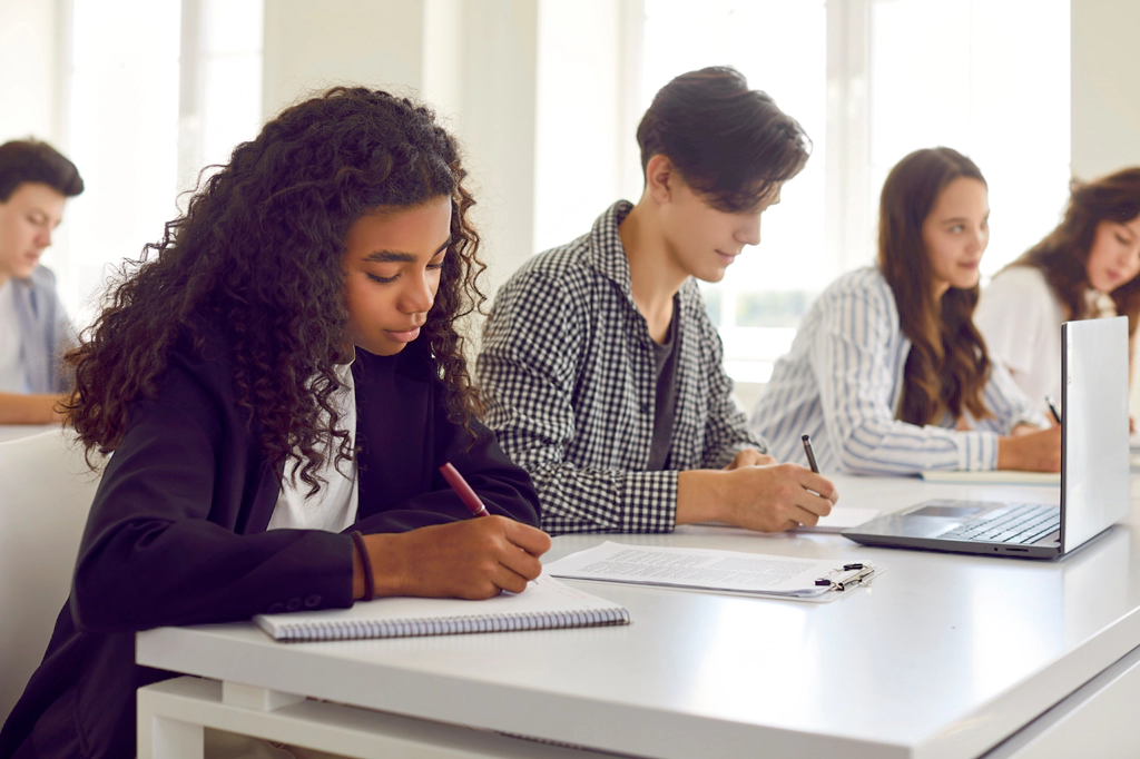 IELTS Study Plan for Busy Students and Working Professionals
